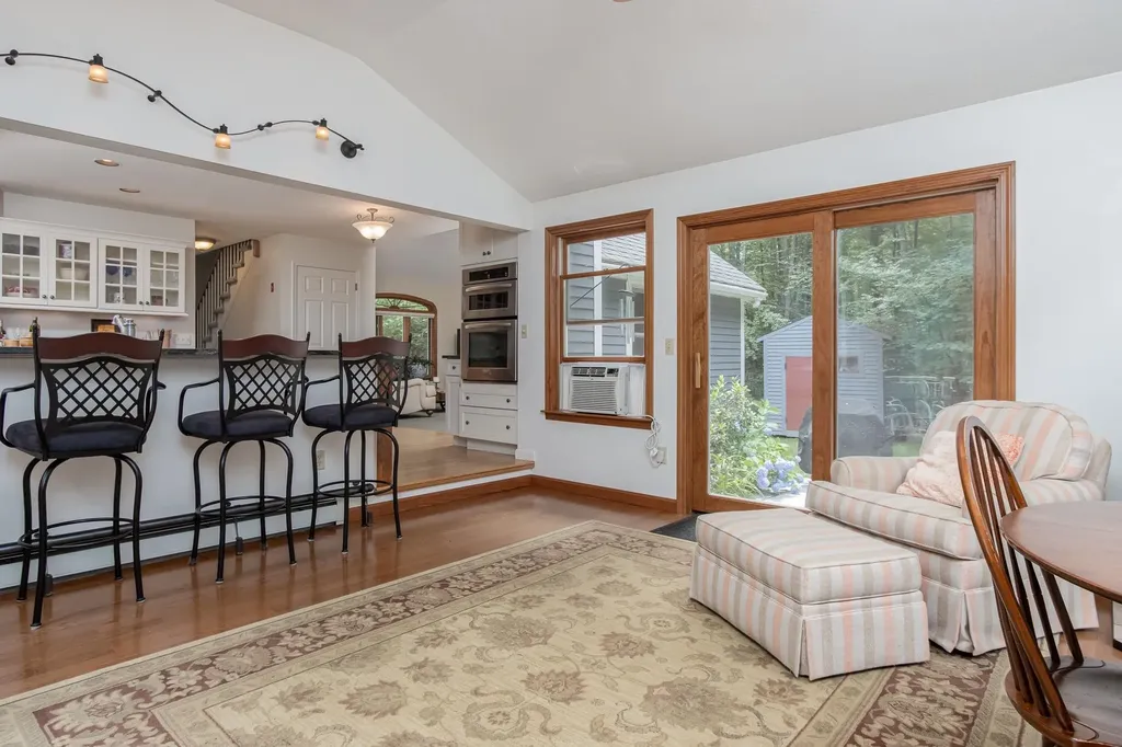 15 Hillside Drive Brookline NH 03033