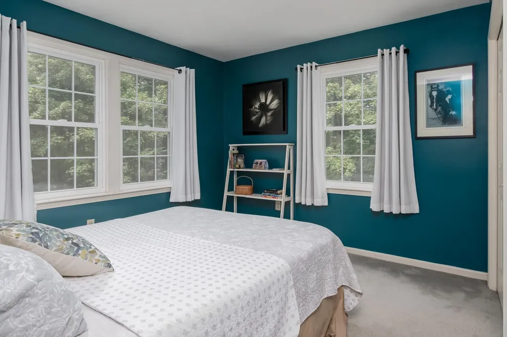 15 Hillside Drive Brookline NH 03033