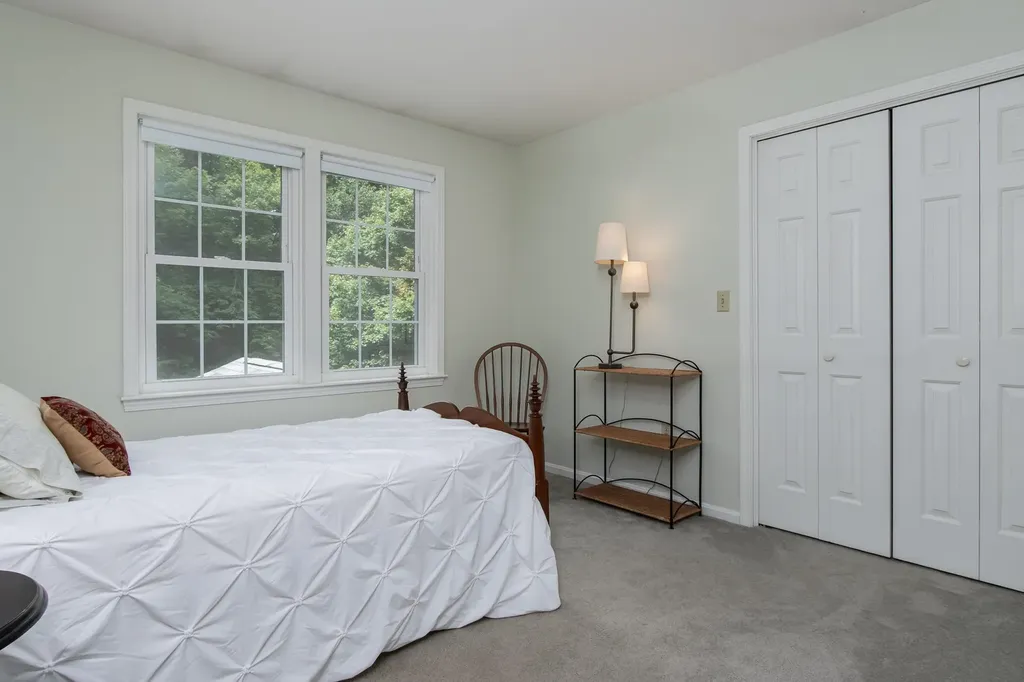 15 Hillside Drive Brookline NH 03033
