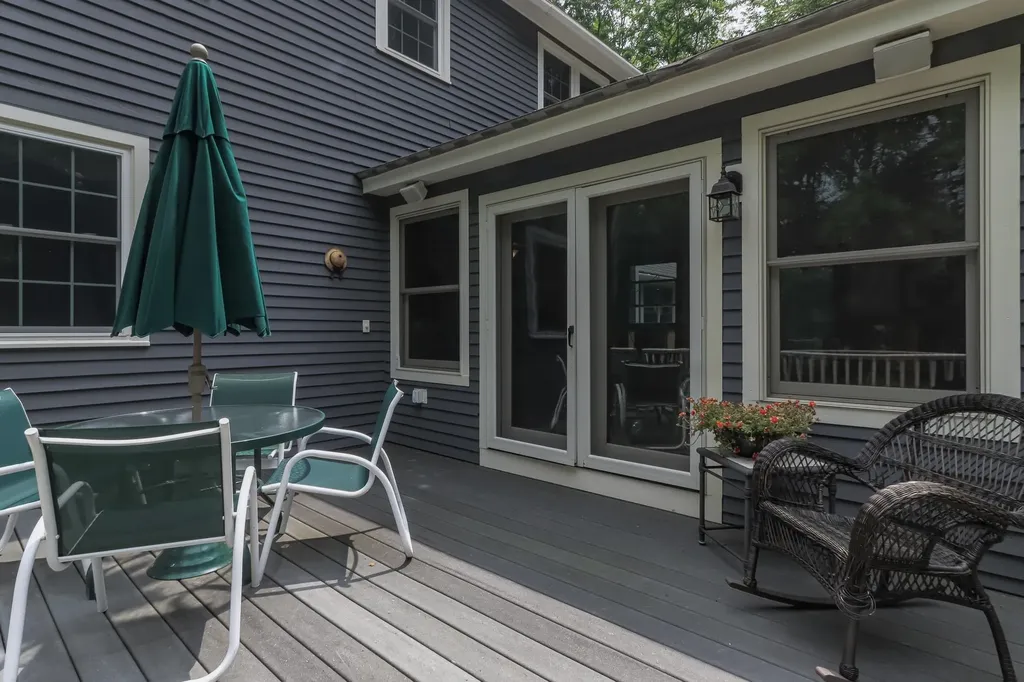 15 Hillside Drive Brookline NH 03033