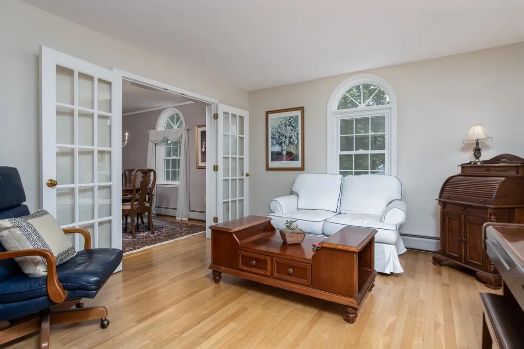 15 Hillside Drive Brookline NH 03033
