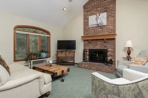15 Hillside Drive Brookline NH 03033