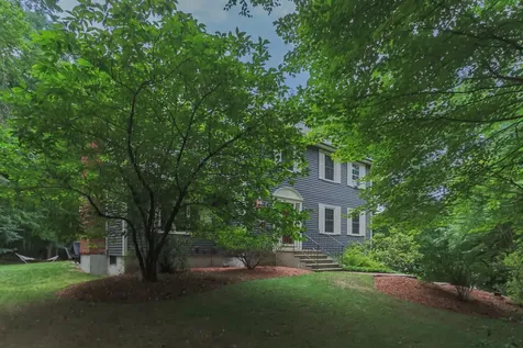 15 Hillside Drive Brookline NH 03033