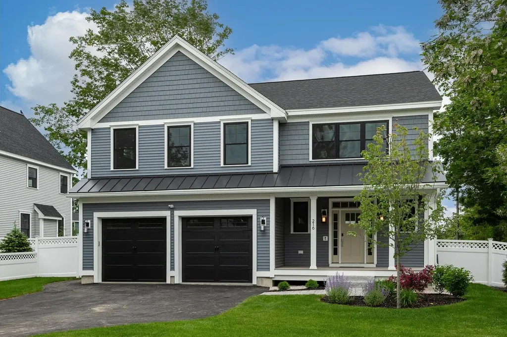 216 Woodbury Avenue Portsmouth NH 03801