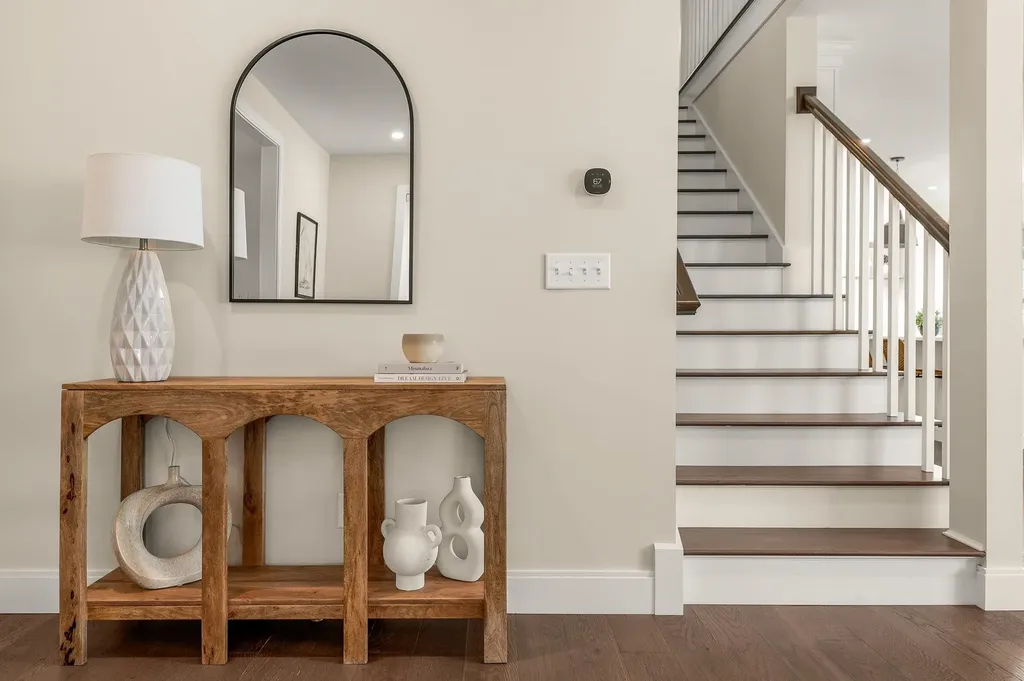 216 Woodbury Avenue Portsmouth NH 03801