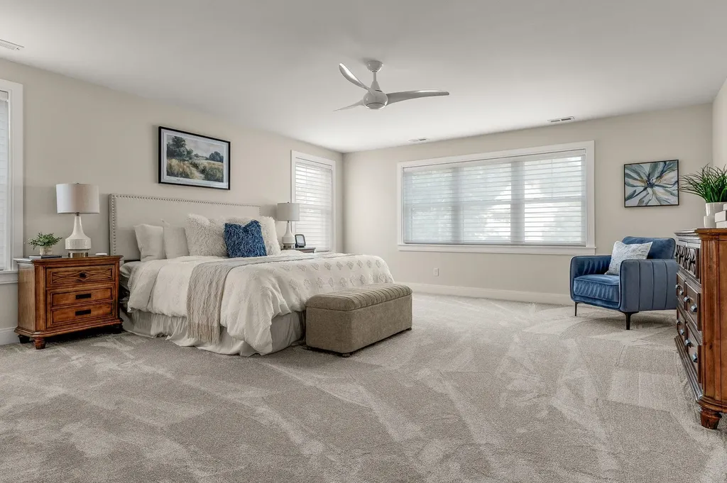 216 Woodbury Avenue Portsmouth NH 03801