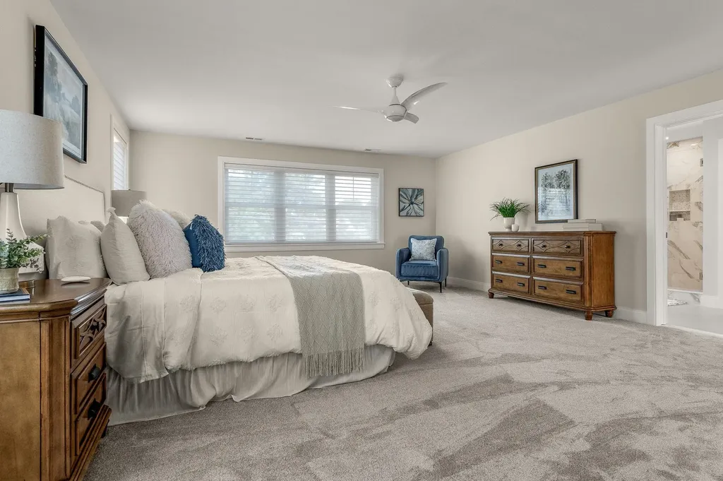 216 Woodbury Avenue Portsmouth NH 03801