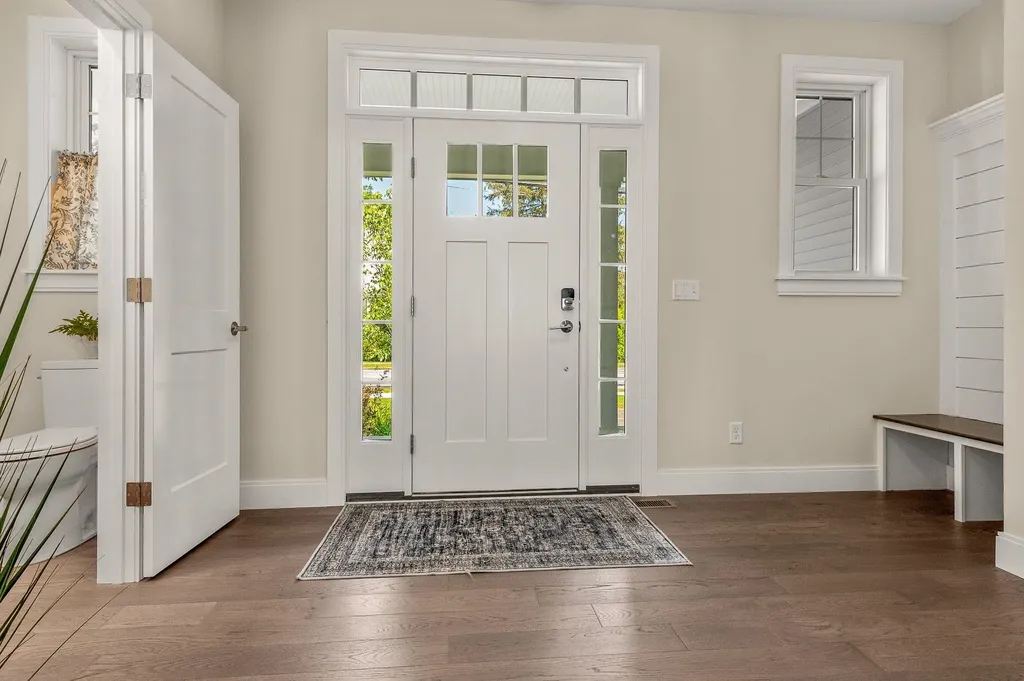 216 Woodbury Avenue Portsmouth NH 03801