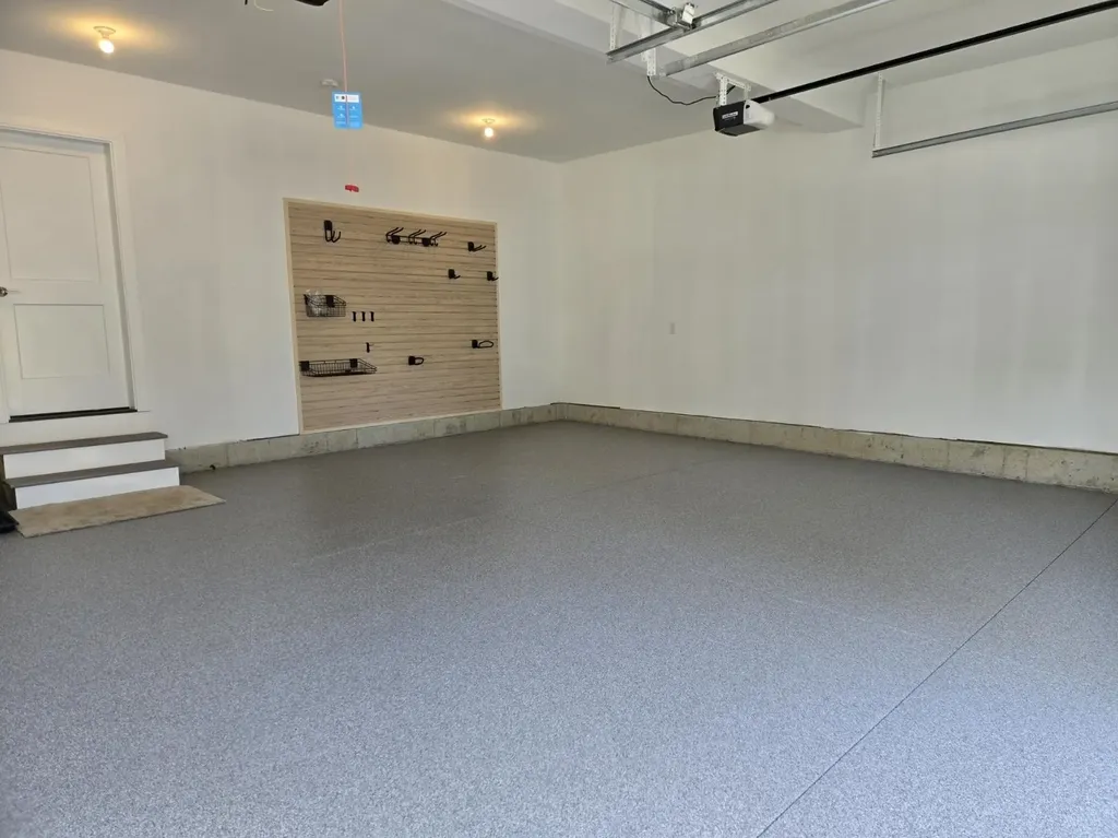 216 Woodbury Avenue Portsmouth NH 03801