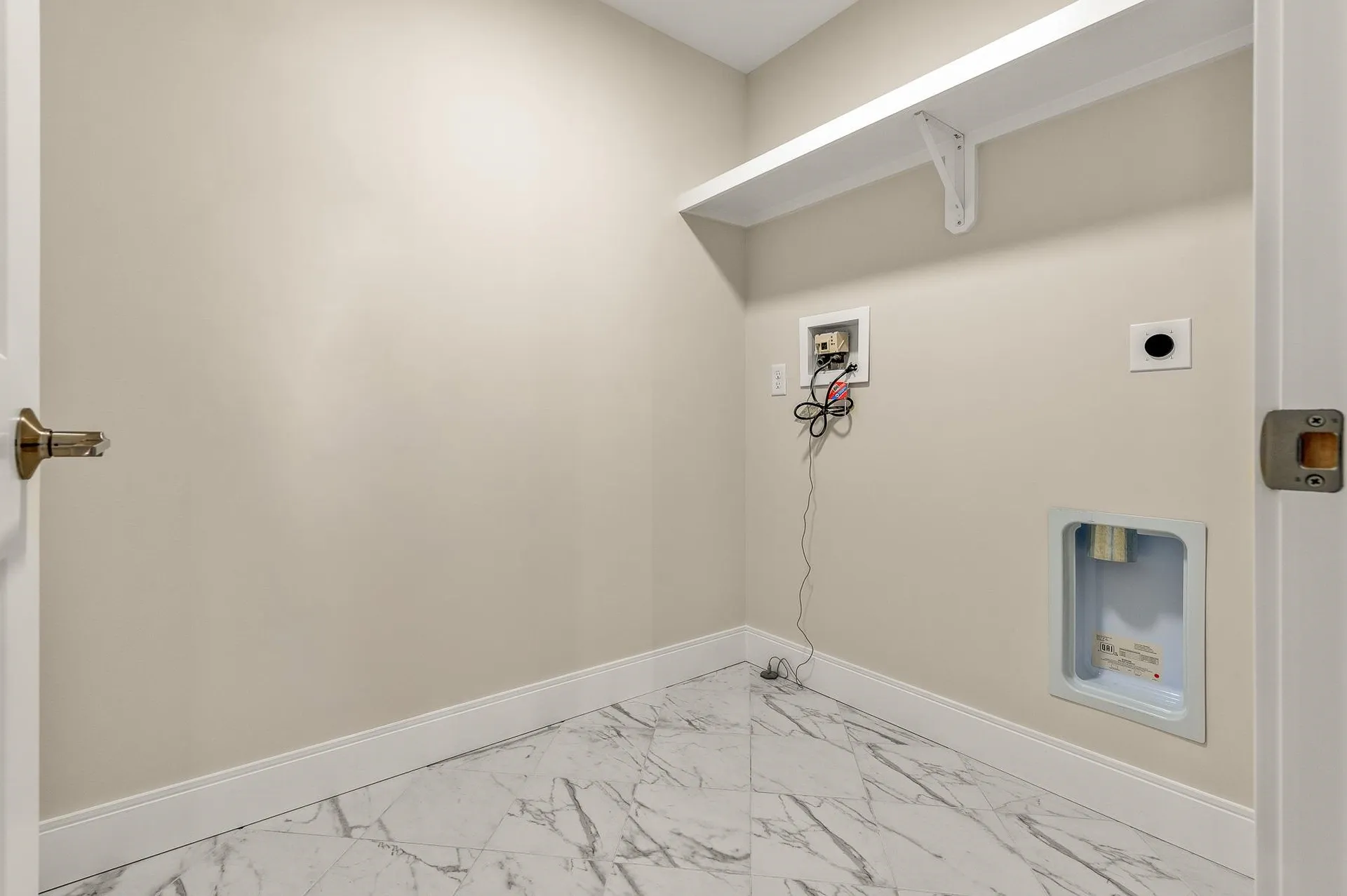 216 Woodbury Avenue Portsmouth NH 03801