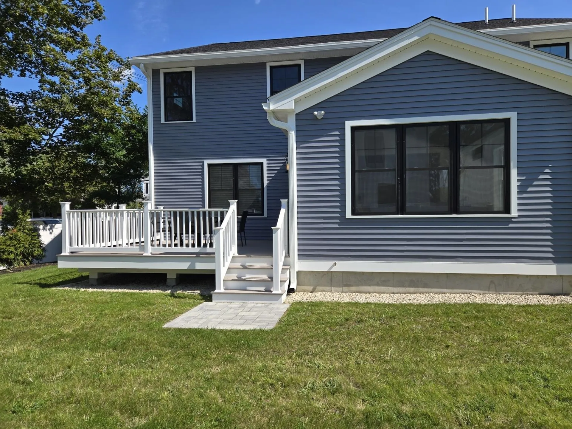 216 Woodbury Avenue Portsmouth NH 03801