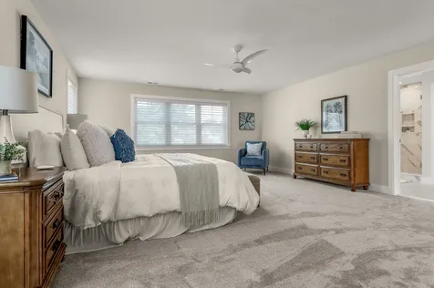 216 Woodbury Avenue Portsmouth NH 03801