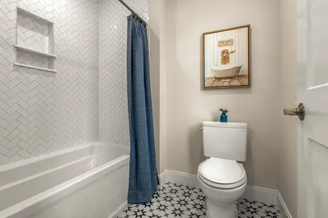 216 Woodbury Avenue Portsmouth NH 03801