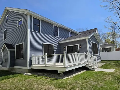 216 Woodbury Avenue Portsmouth NH 03801