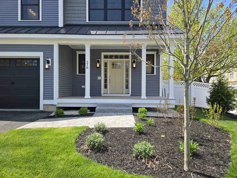 216 Woodbury Avenue Portsmouth NH 03801