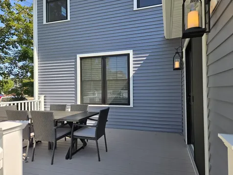 216 Woodbury Avenue Portsmouth NH 03801