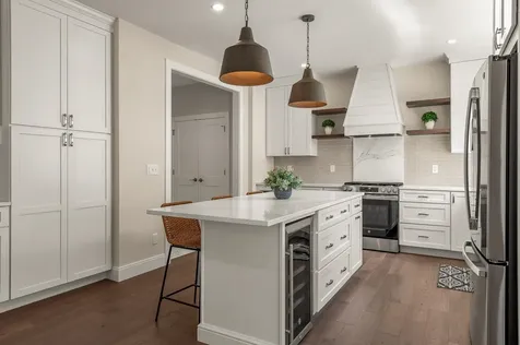 216 Woodbury Avenue Portsmouth NH 03801