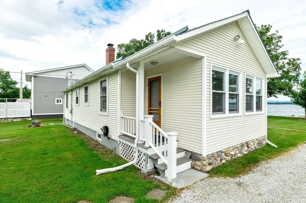 2603 West Shore Road Isle La Motte VT 05463