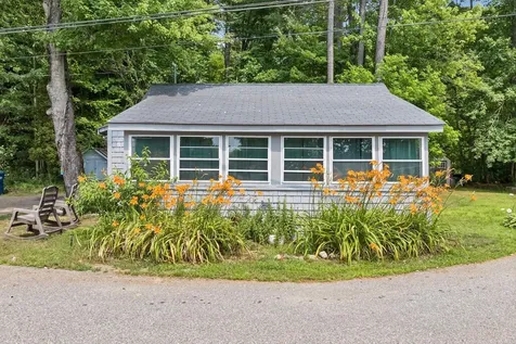 2 Winnisquam Shore Tilton NH 03276