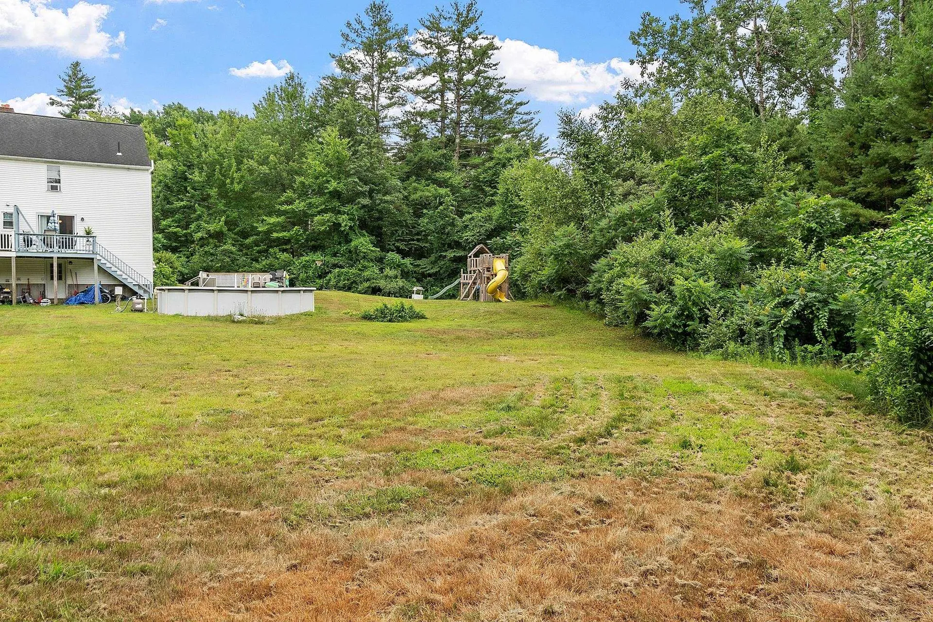 12 Cricket Lane Sandown NH 03873