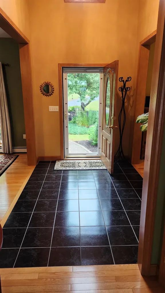 5 Rockingham Road Wolfeboro NH 03894