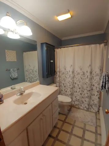 5 Rockingham Road Wolfeboro NH 03894
