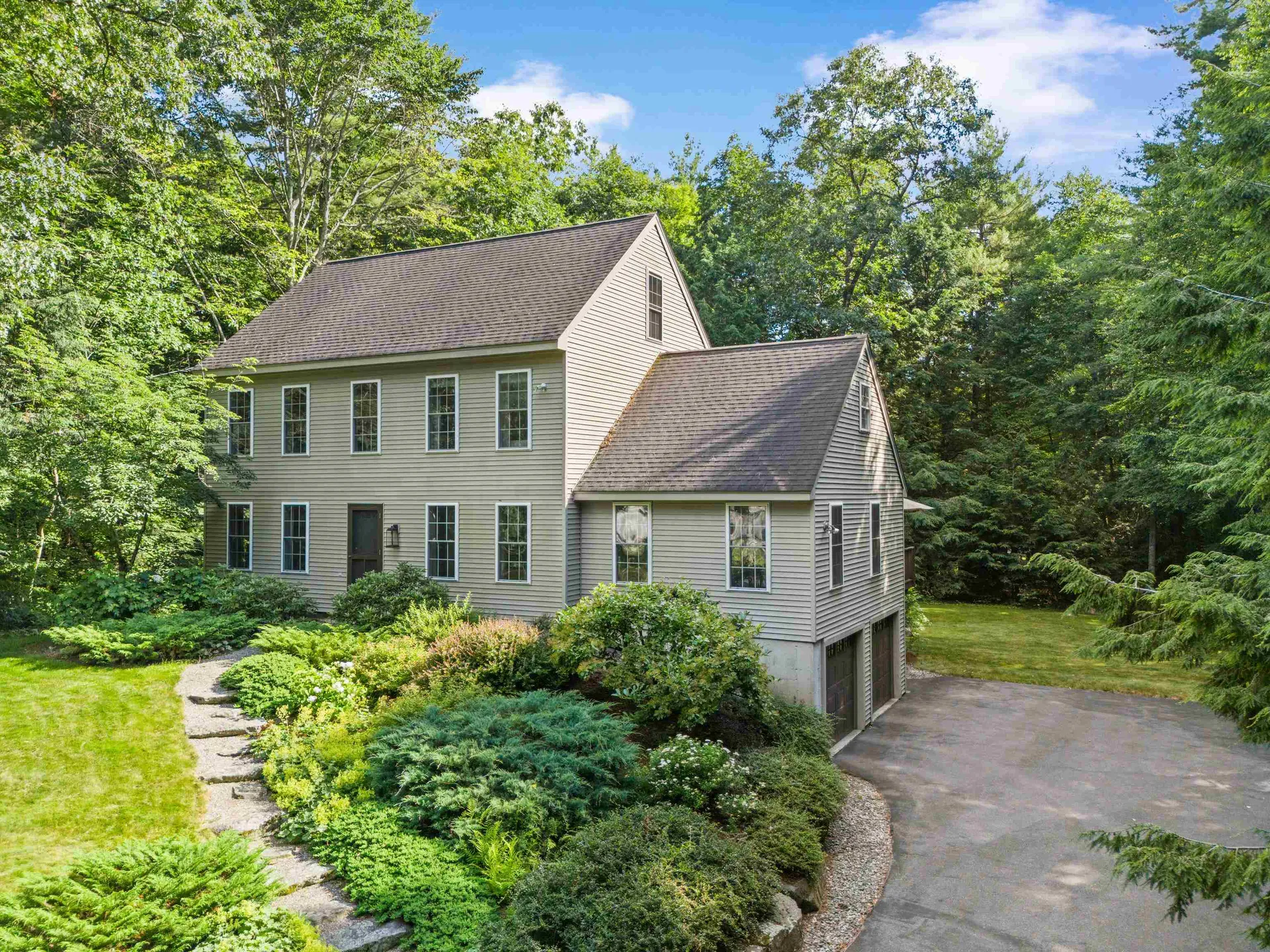 5 Winslow Drive Newmarket NH 03857