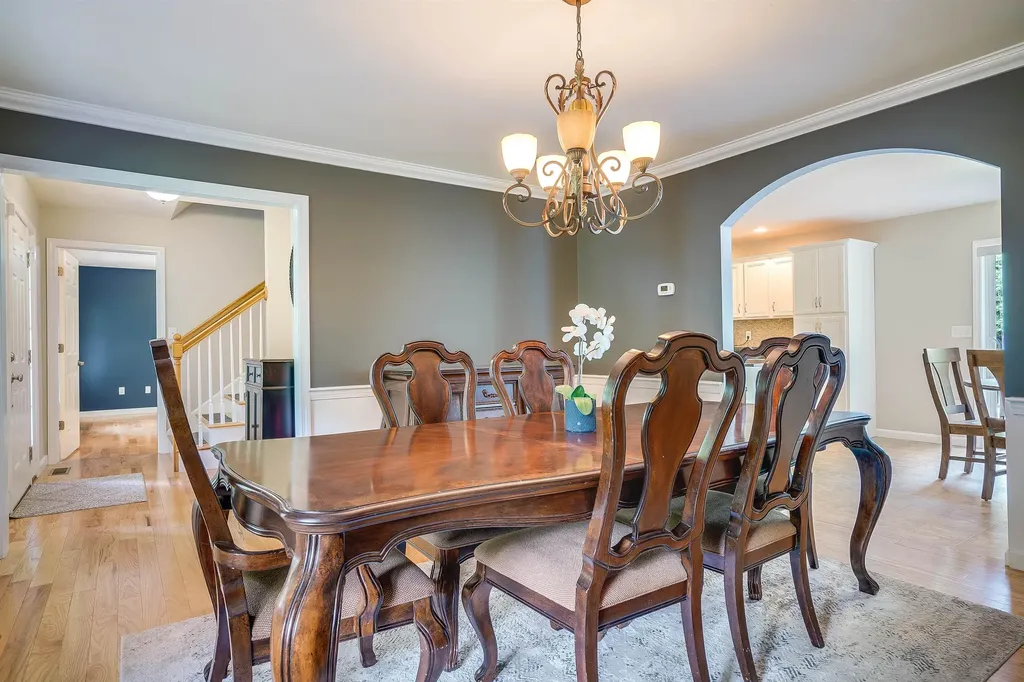 45 Auburn Road Londonderry NH 03053