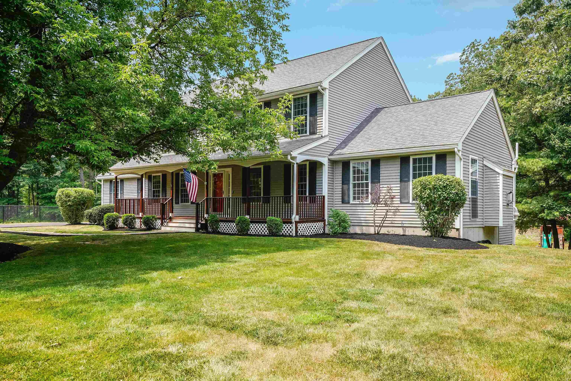 45 Auburn Road Londonderry NH 03053