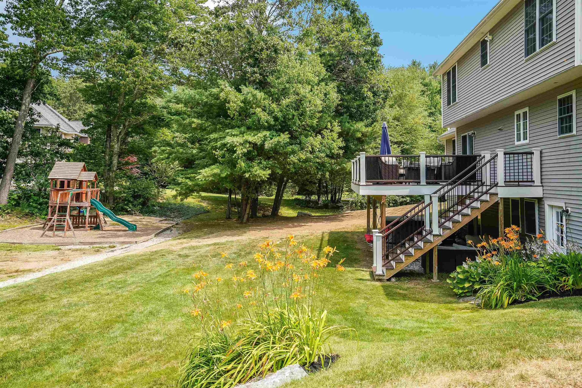 45 Auburn Road Londonderry NH 03053