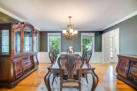 45 Auburn Road Londonderry NH 03053