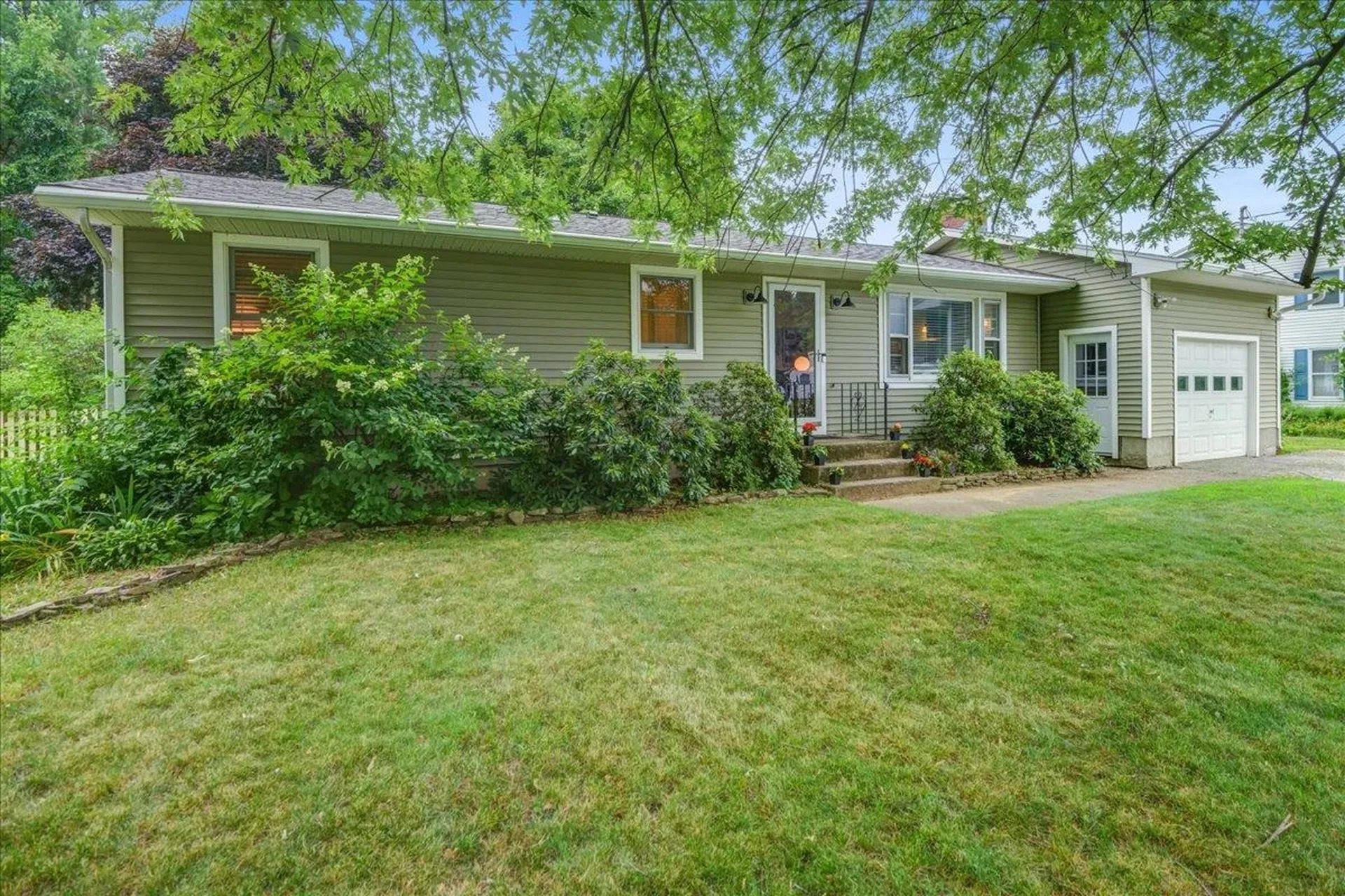 103 Cobbleview Drive Colchester VT 05465