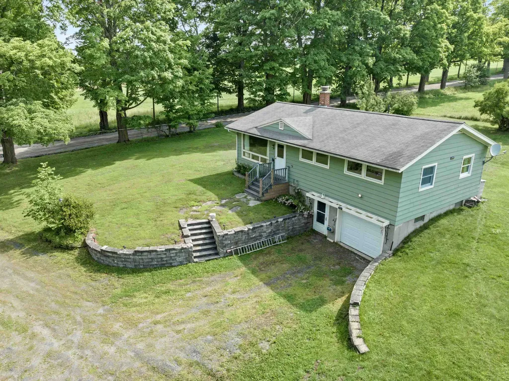 184 Sunset Road Barre Town VT 05641
