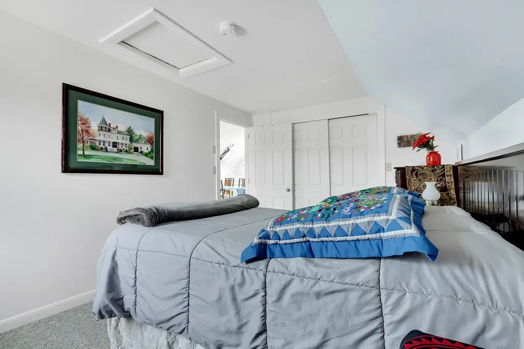 31 Pleasant Street Ludlow VT 05149