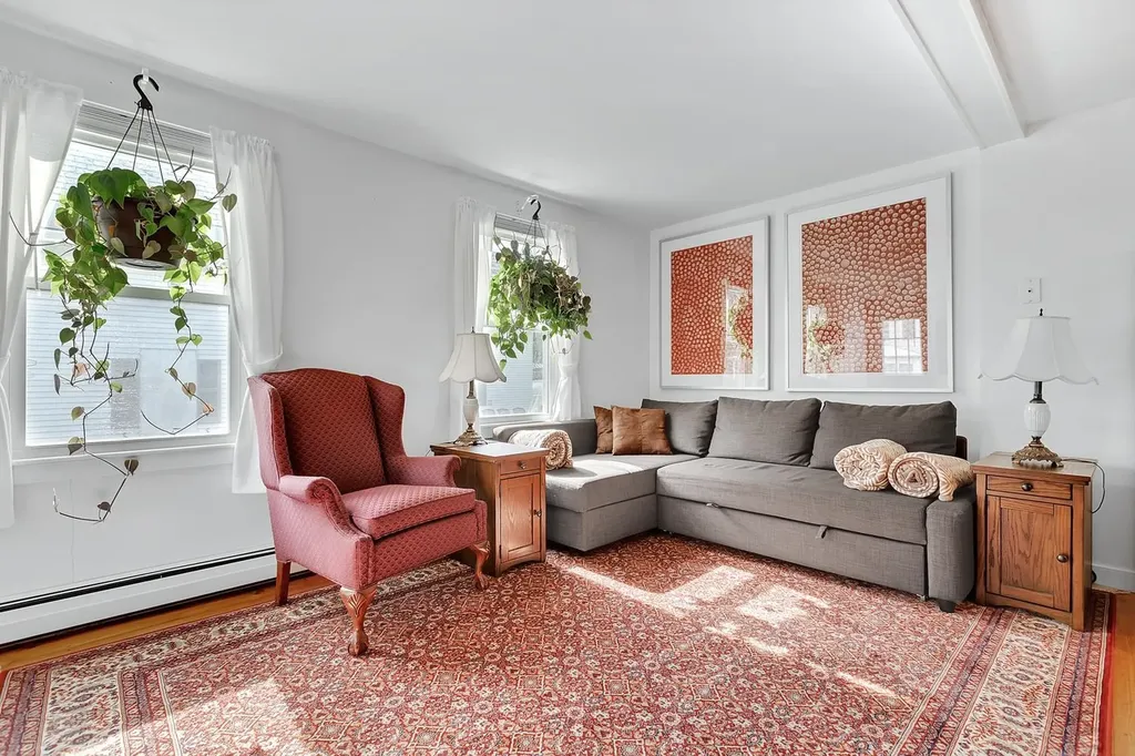 31 Pleasant Street Ludlow VT 05149