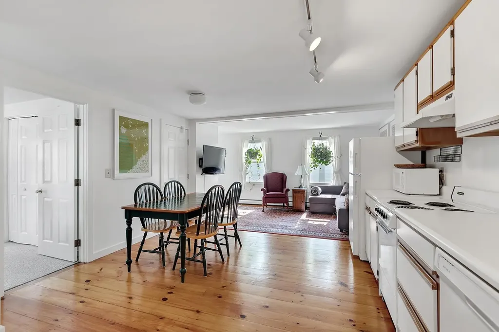 31 Pleasant Street Ludlow VT 05149