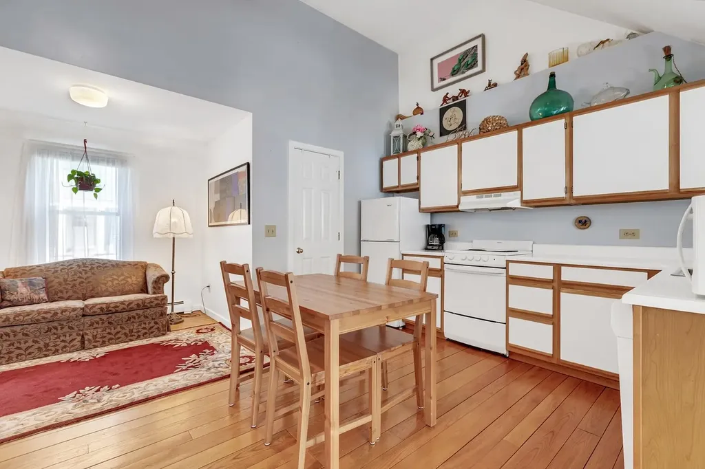 31 Pleasant Street Ludlow VT 05149