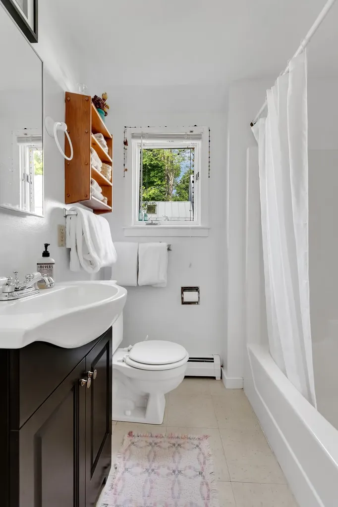 31 Pleasant Street Ludlow VT 05149