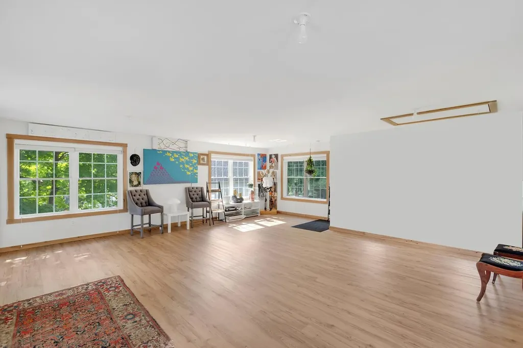 31 Pleasant Street Ludlow VT 05149