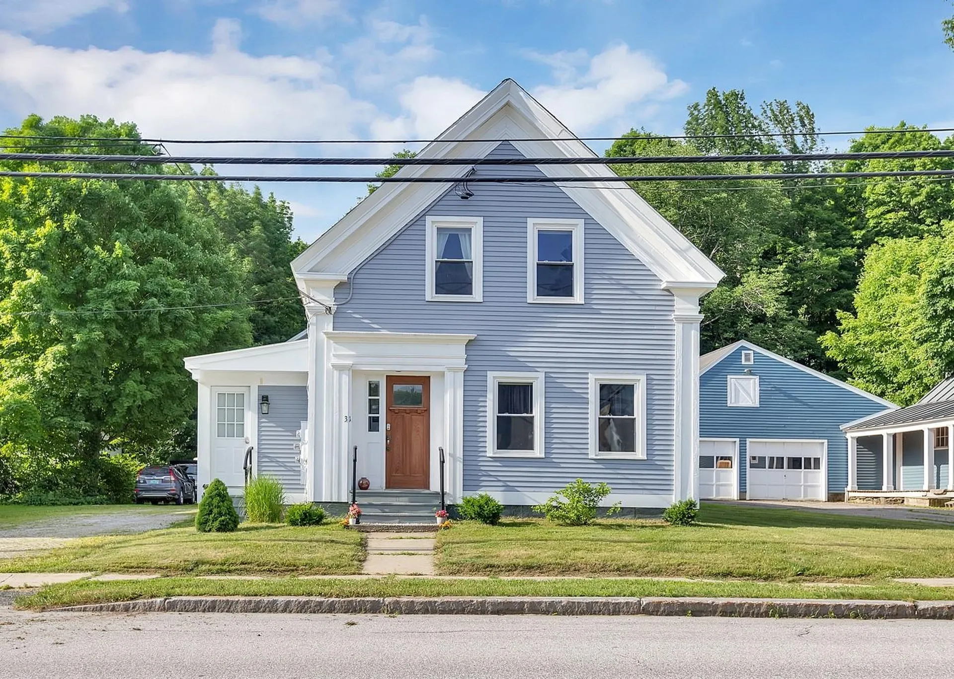 31 Pleasant Street Ludlow VT 05149