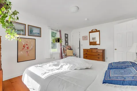 31 Pleasant Street Ludlow VT 05149