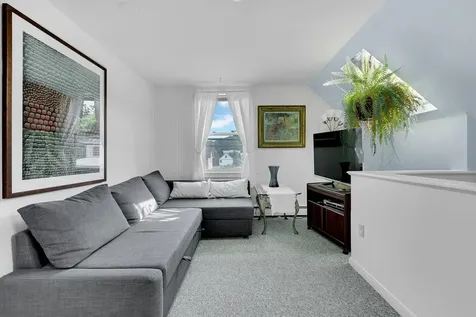 31 Pleasant Street Ludlow VT 05149