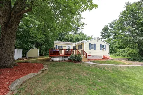 1 Hoodkroft Drive Derry NH 03038