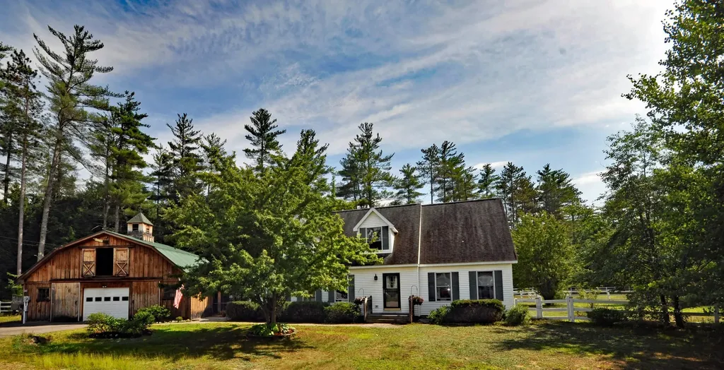 60 Ferrin Street Hill NH 03243