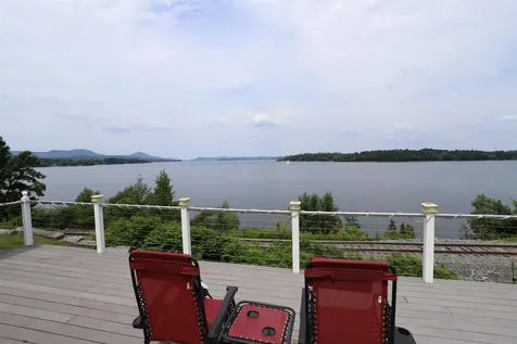 482 Farrant Street Newport City VT 05855