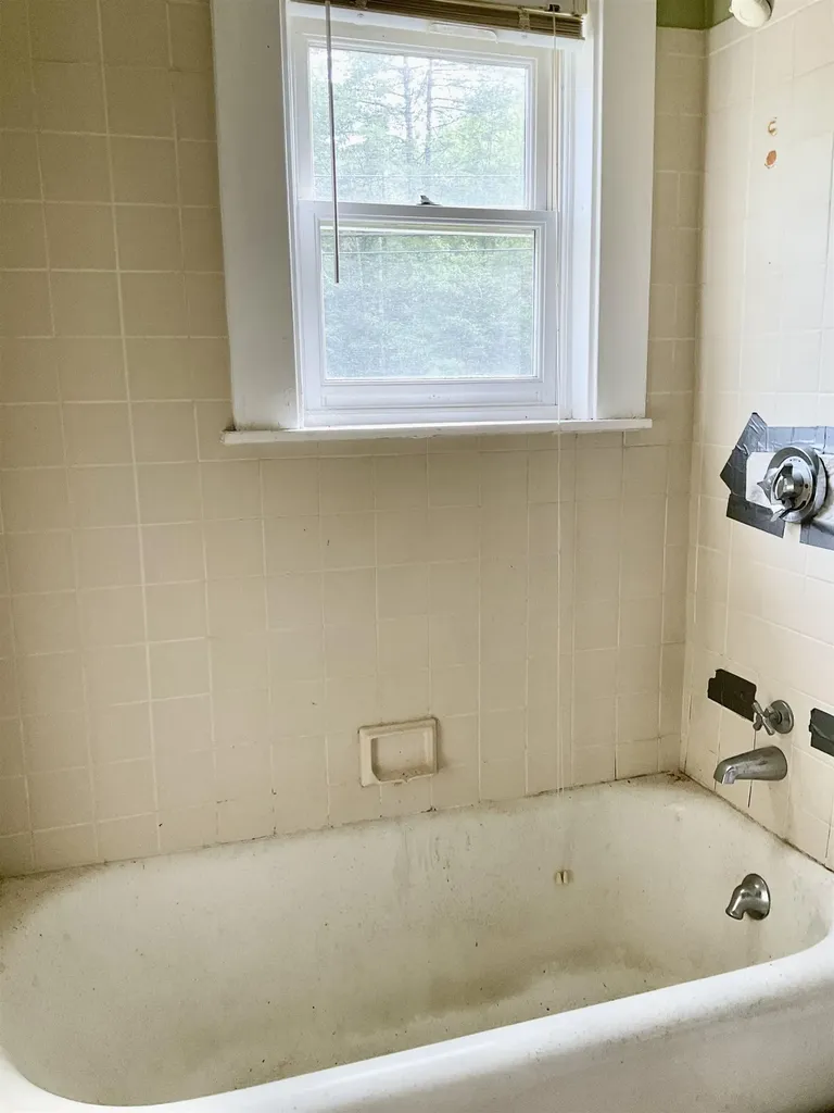 592 Eaton Road Conway NH 03818