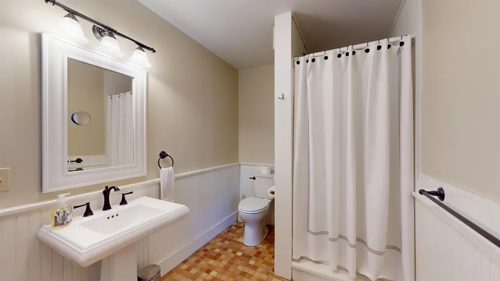 484 Halladay Road Middlebury VT 05753