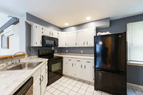 18 West Ridge Drive Peterborough NH 03458