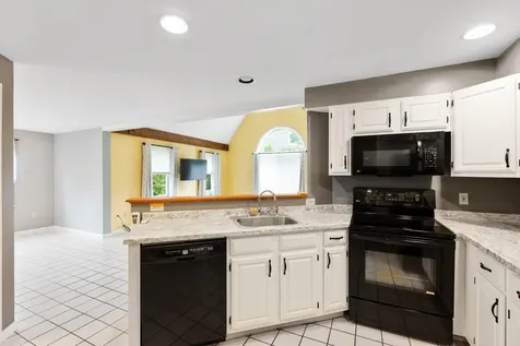 18 West Ridge Drive Peterborough NH 03458