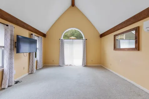 18 West Ridge Drive Peterborough NH 03458